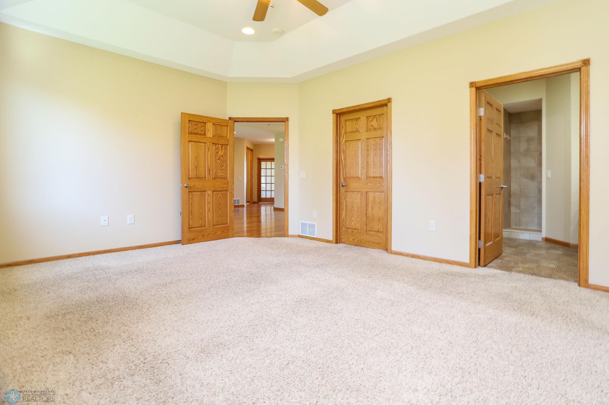 Fargo, North Dakota 58104, United States, 3 Bedrooms Bedrooms, ,2 BathroomsBathrooms,Residential,Active,198857