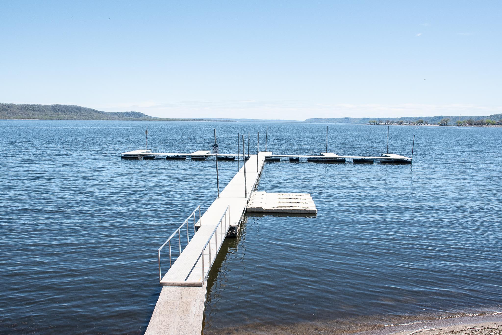 1702 N Lakeshore Drive #8, Lake City, Minnesota image 1
