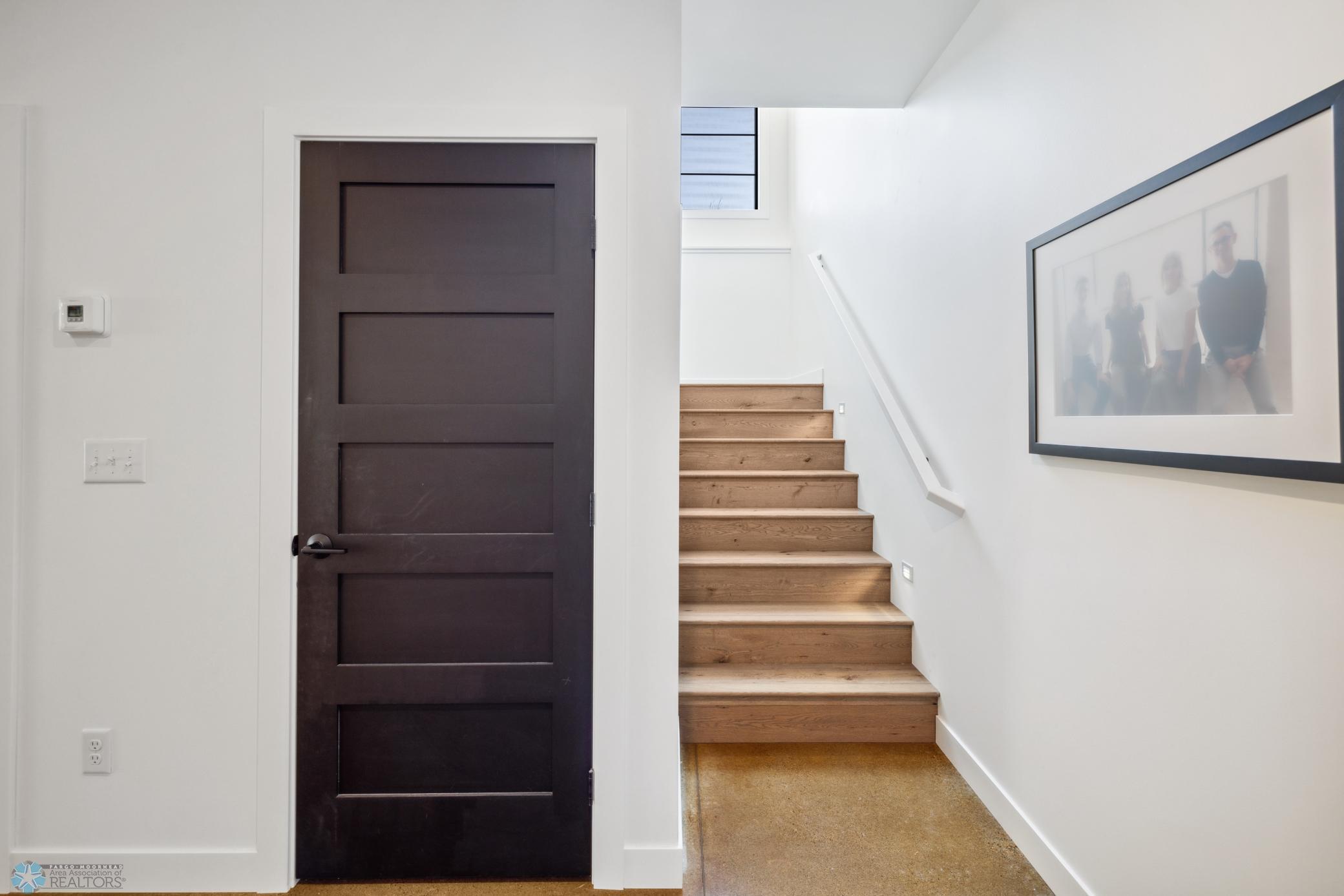 Fargo, North Dakota 58104, United States, 6 Bedrooms Bedrooms, ,4 BathroomsBathrooms,Residential,Pending,60130