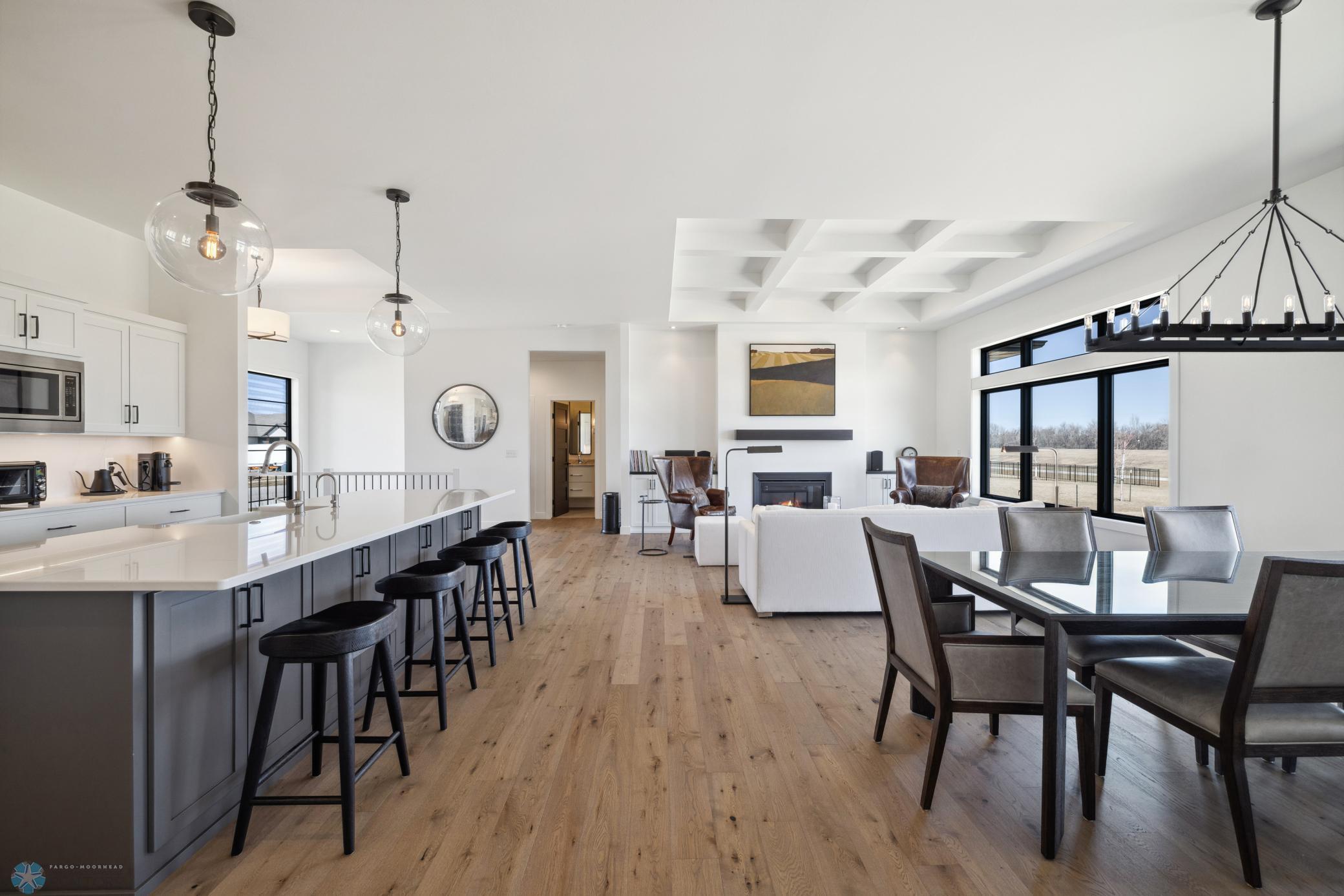 Fargo, North Dakota 58104, United States, 6 Bedrooms Bedrooms, ,4 BathroomsBathrooms,Residential,Pending,60130