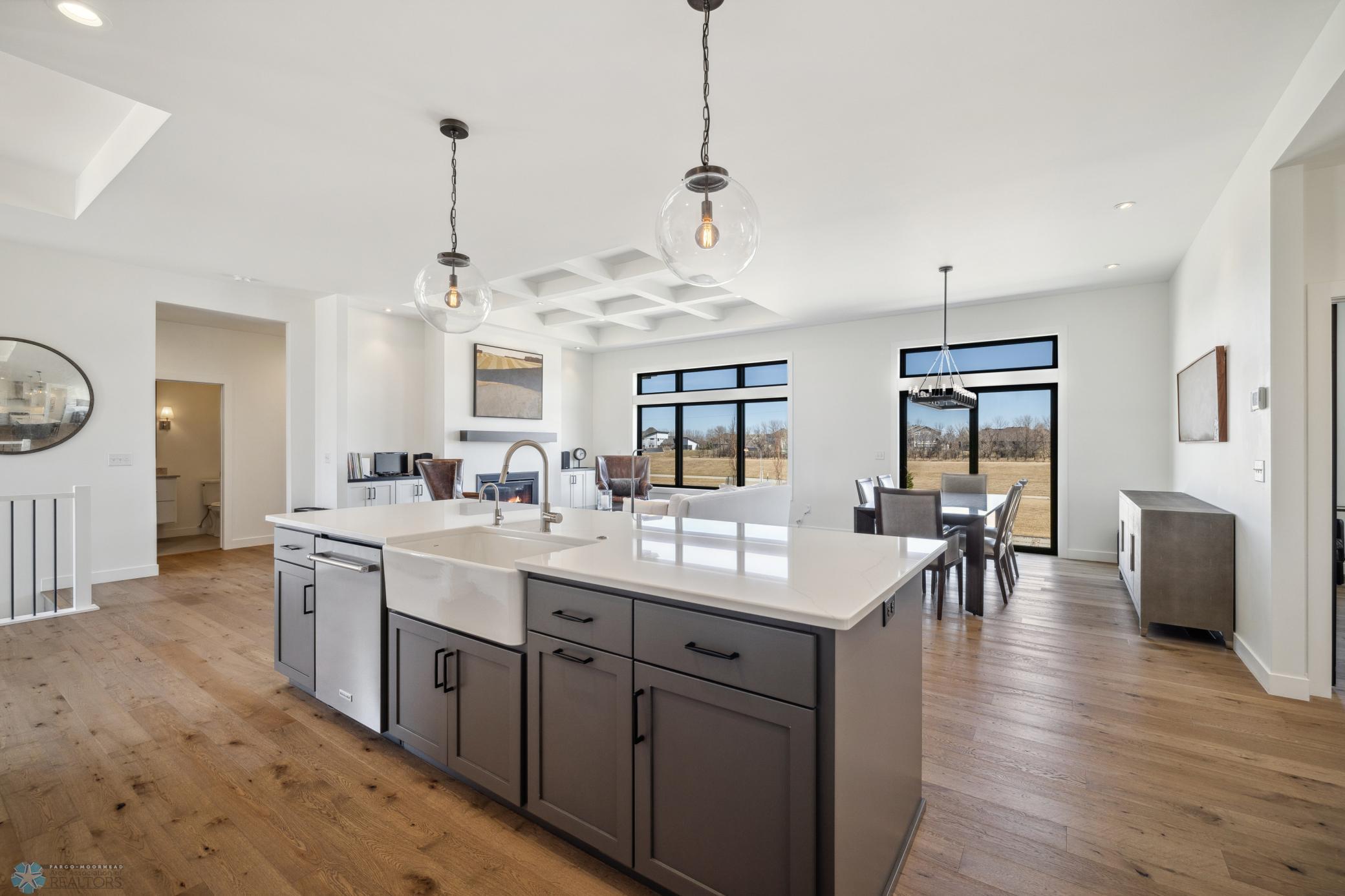 Fargo, North Dakota 58104, United States, 6 Bedrooms Bedrooms, ,4 BathroomsBathrooms,Residential,Pending,60130