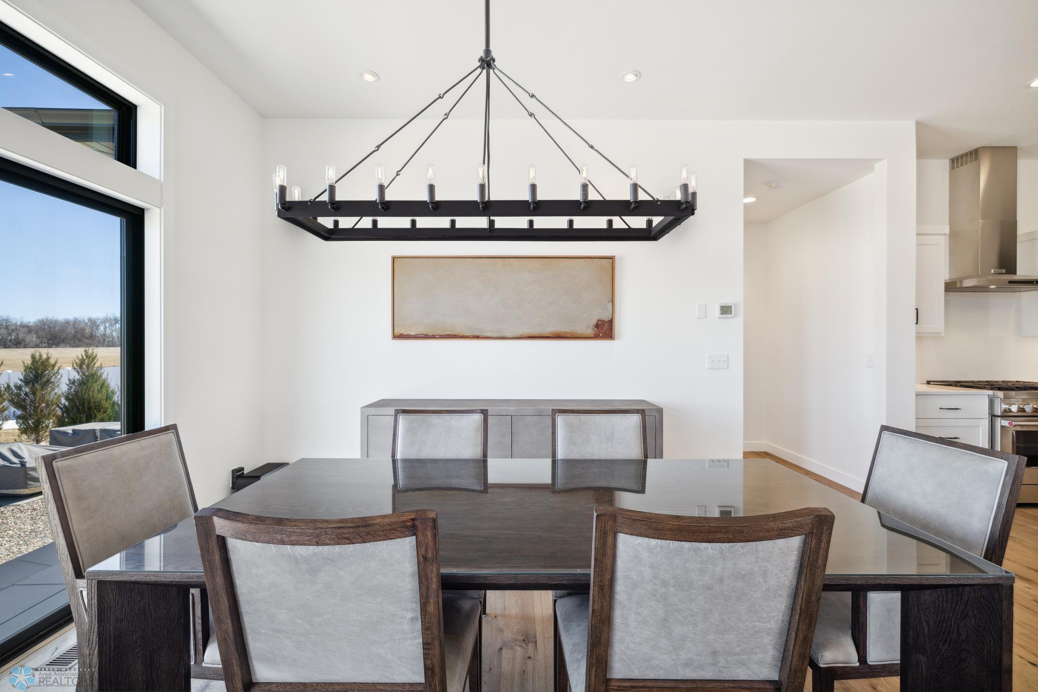 Fargo, North Dakota 58104, United States, 6 Bedrooms Bedrooms, ,4 BathroomsBathrooms,Residential,Pending,60130