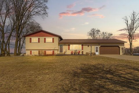 Homes For Sale - 10525 210th Street<br/> Rice County, Morristown, MN 55052