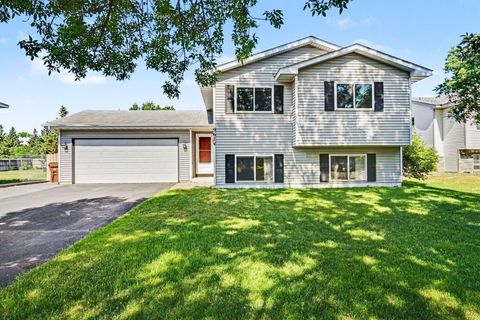 Homes For Sale - 9674 Hale Avenue<br/> Cottage Grove, MN 55016
