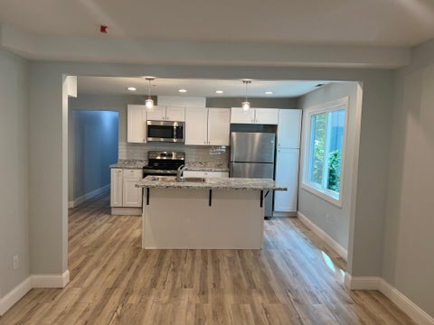 Apartment For Rent - 910 Oliver Avenue<br/> Hennepin County, Minneapolis, MN 55411
