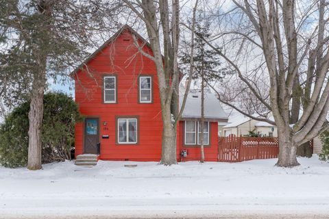 Homes For Sale - 130 1st Street<br/> Waterville, MN 56096