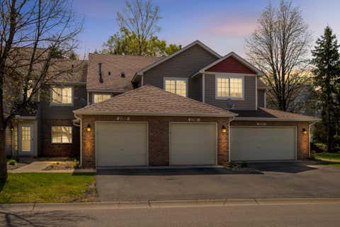 Townhouse For Sale - 11707 Langford Circle<br/> Dakota County, Burnsville, MN 55337
