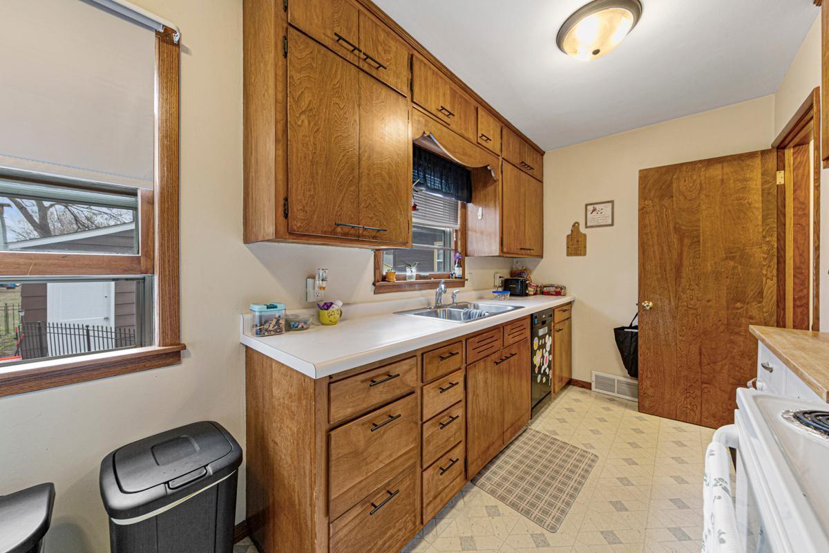 1044 Center Street, North Mankato, Minnesota image 12