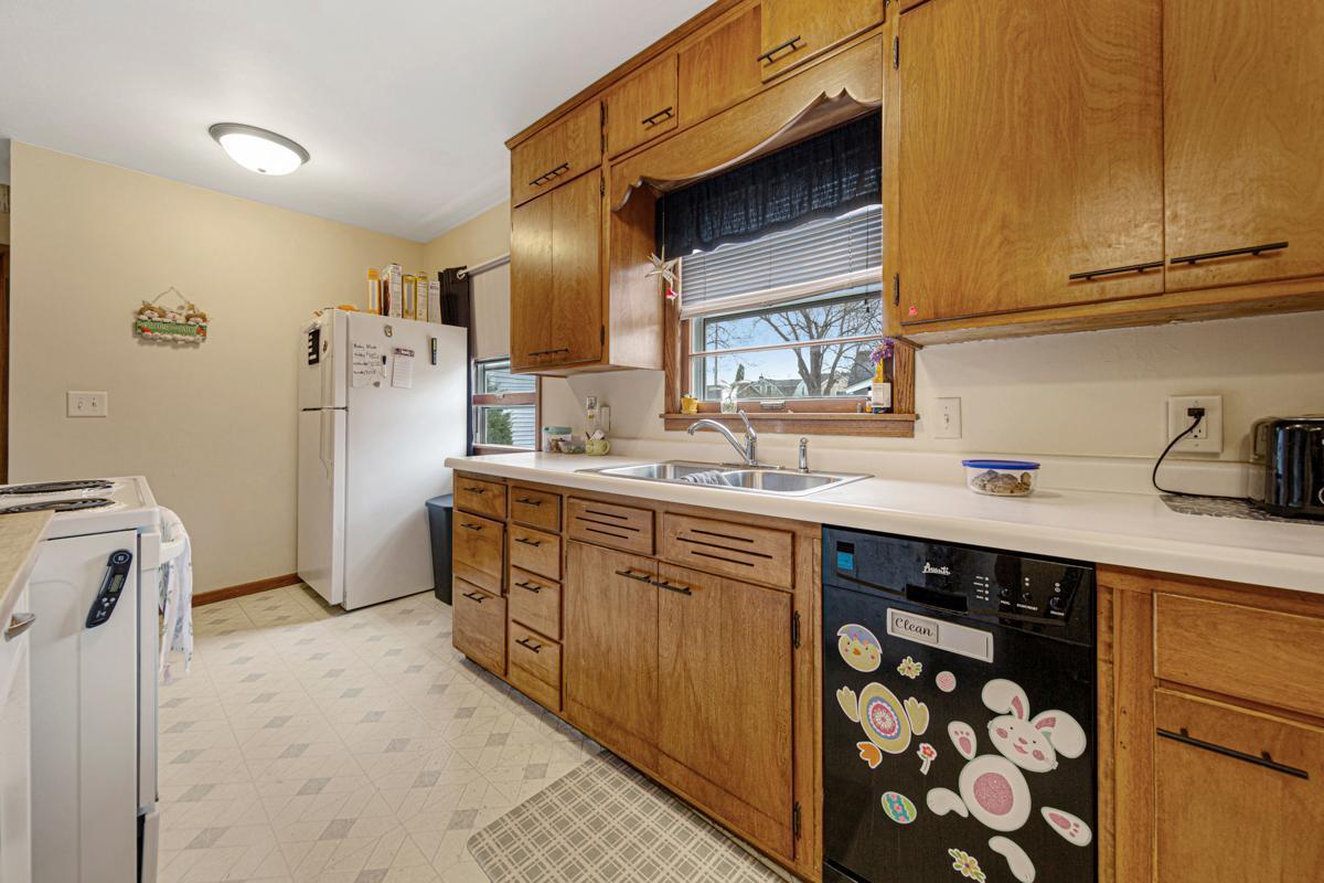 1044 Center Street, North Mankato, Minnesota image 11