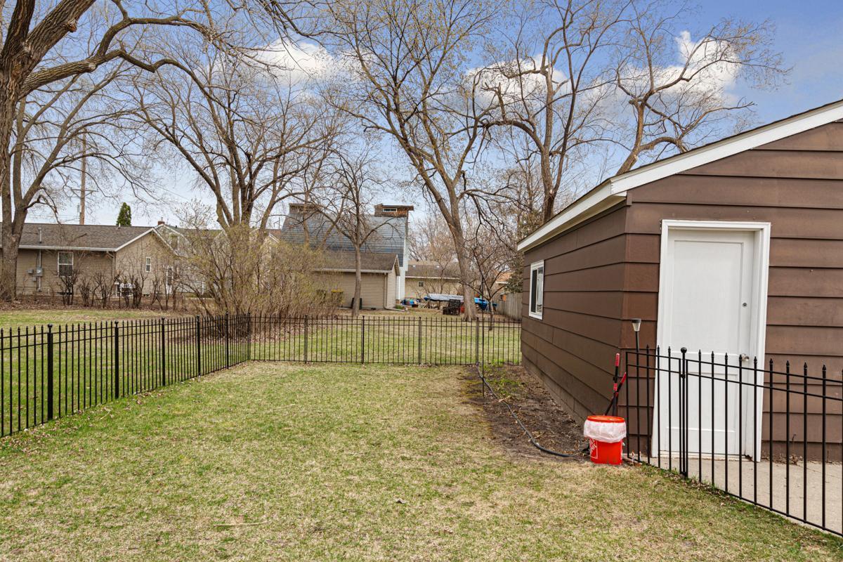 1044 Center Street, North Mankato, Minnesota image 27