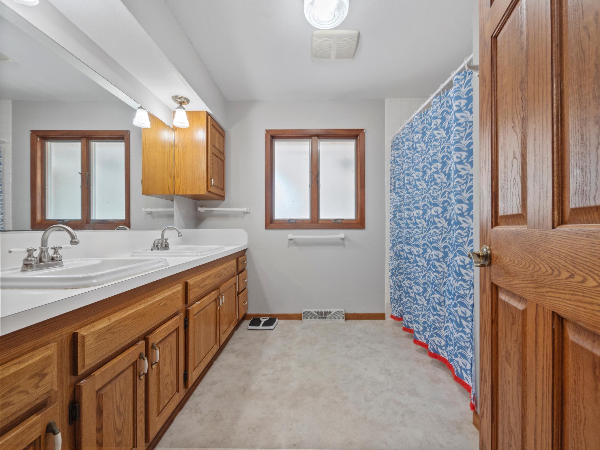 835 Winona Drive, Alexandria, Minnesota image 27