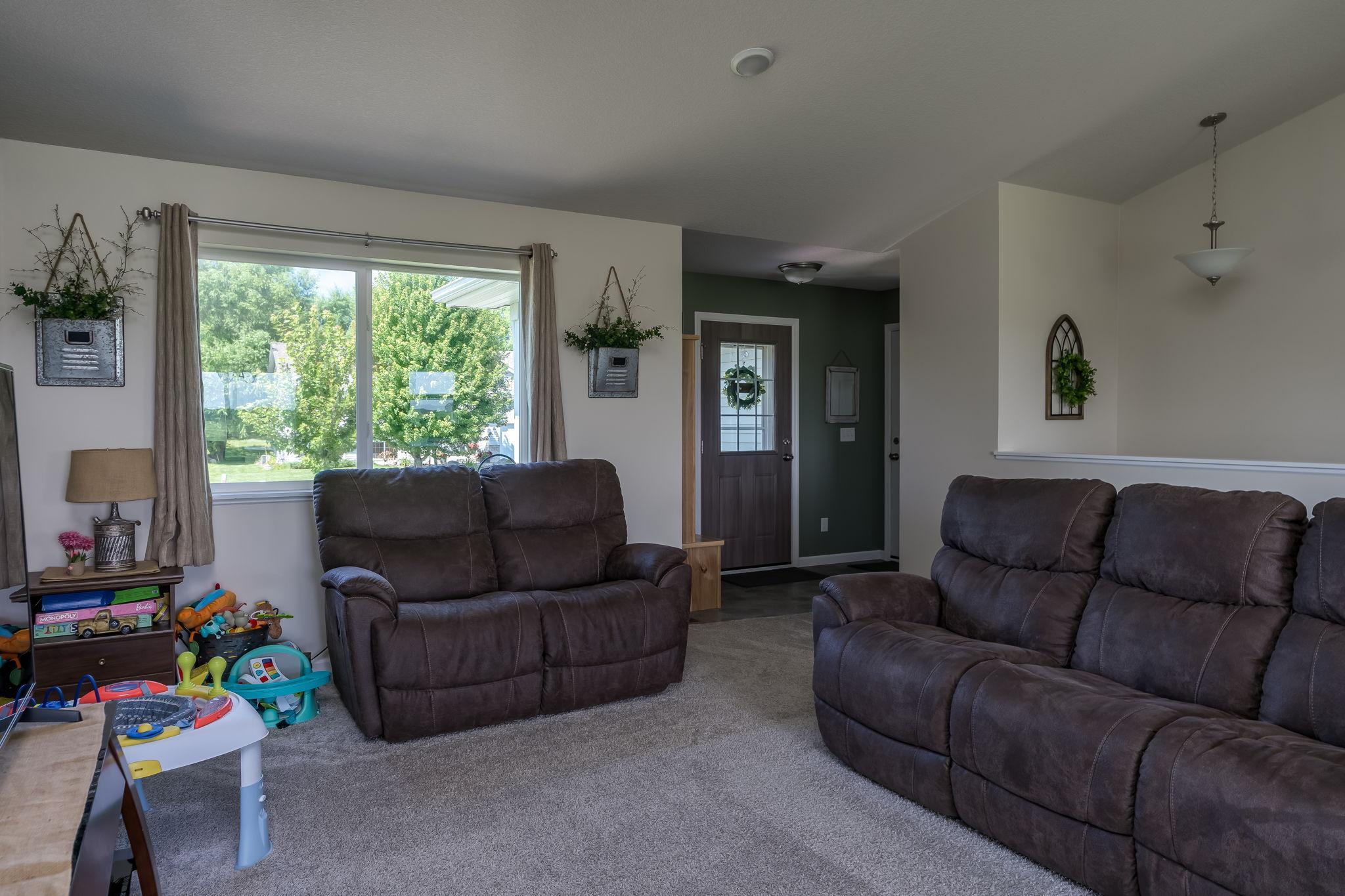 705 Deer Trail, Montgomery, Minnesota image 6