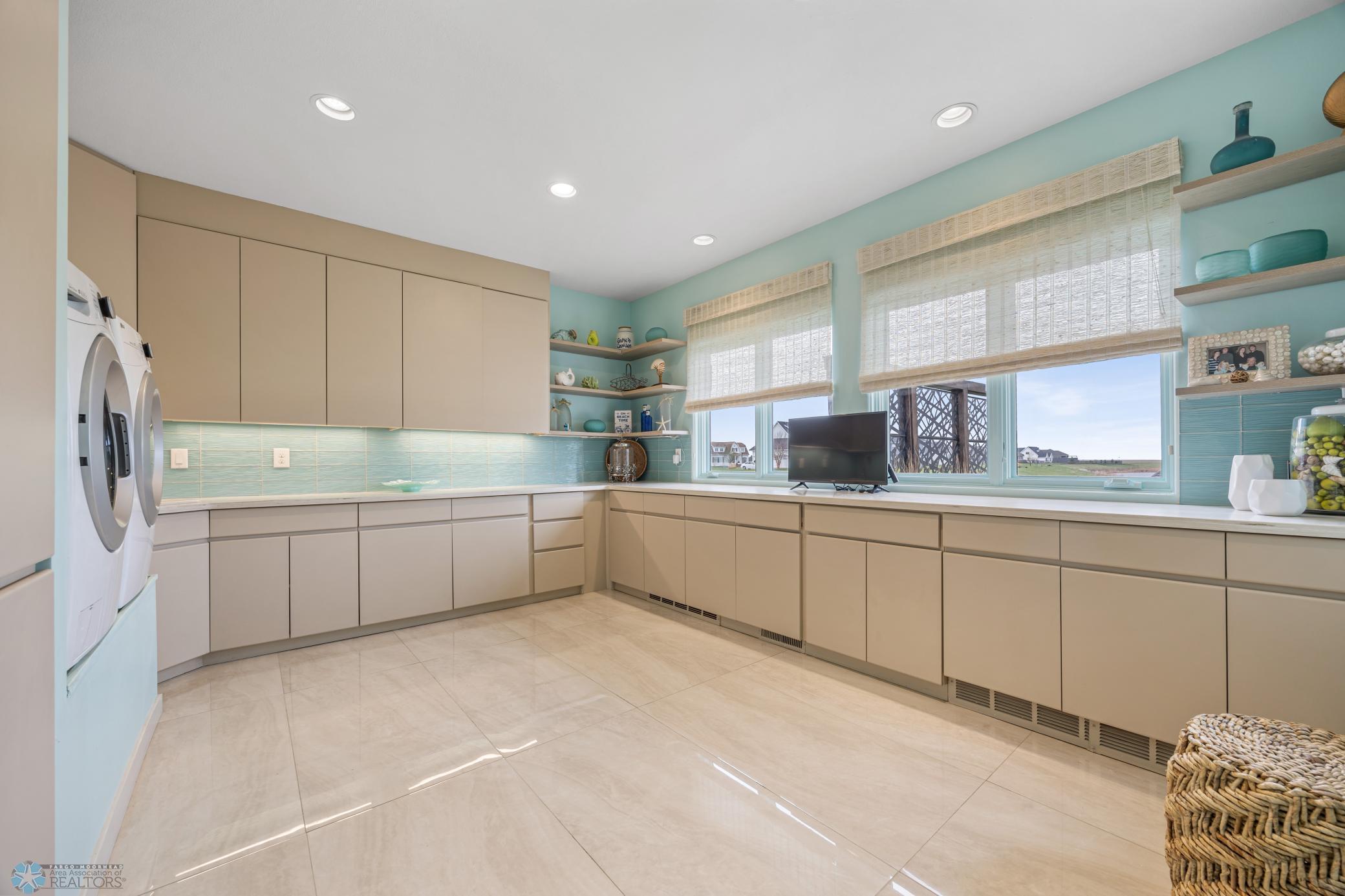 505 Tessa Drive, Moorhead, Minnesota image 31