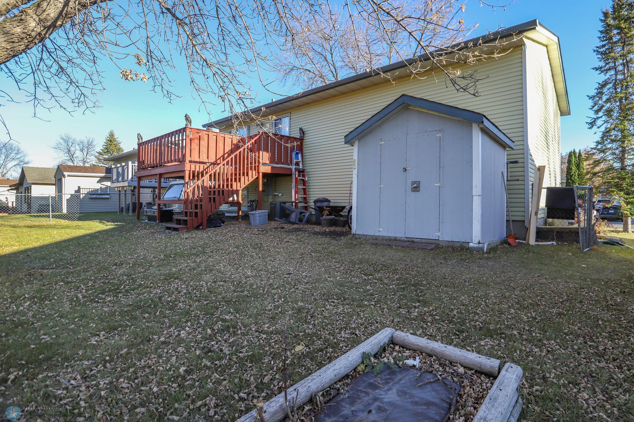 Moorhead, Minnesota 56560, United States, 3 Bedrooms Bedrooms, ,2 BathroomsBathrooms,Residential,Pending,33342