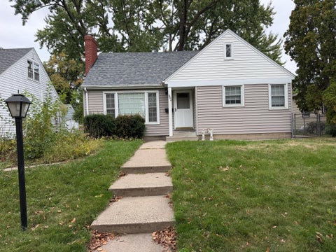 Homes For Sale - 961 California Avenue<br/> Saint Paul, MN 55117