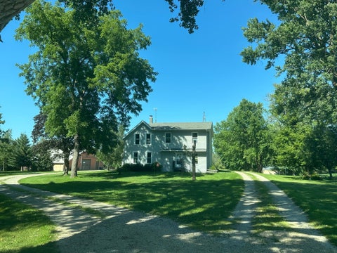Homes For Sale - 22301 Glynview Trail<br/> Faribault, MN 55021