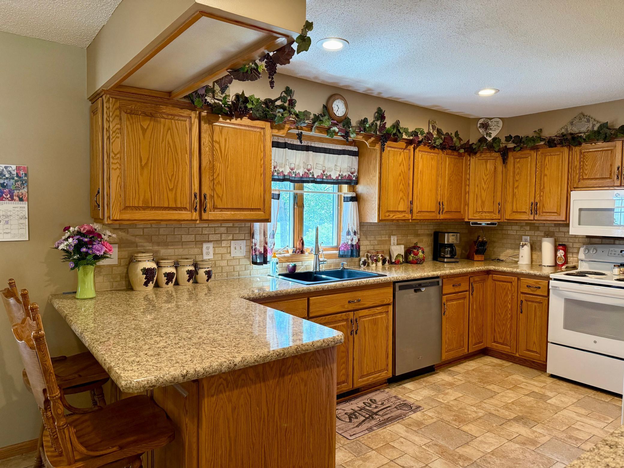 2705 6th Street, Willmar, Minnesota image 6