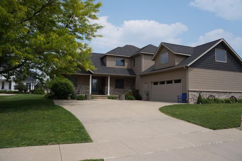 Homes For Sale - 807 Timothy Drive<br/> Stewartville, MN 55976