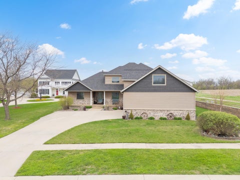 Homes For Sale - 807 Timothy Drive<br/> Olmsted County, Stewartville, MN 55976