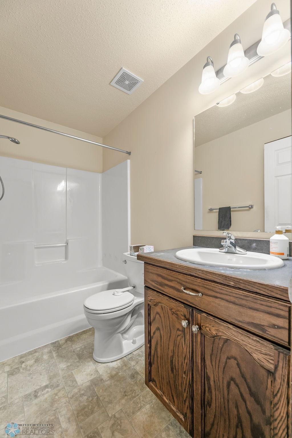 1585 43rd Avenue, Moorhead, Minnesota image 12