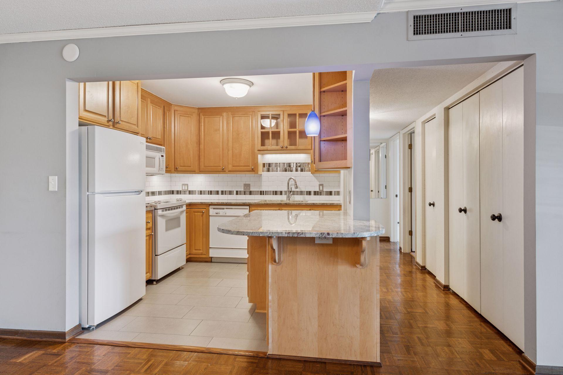 4075 W 51st Street #102, Minneapolis, Minnesota image 9