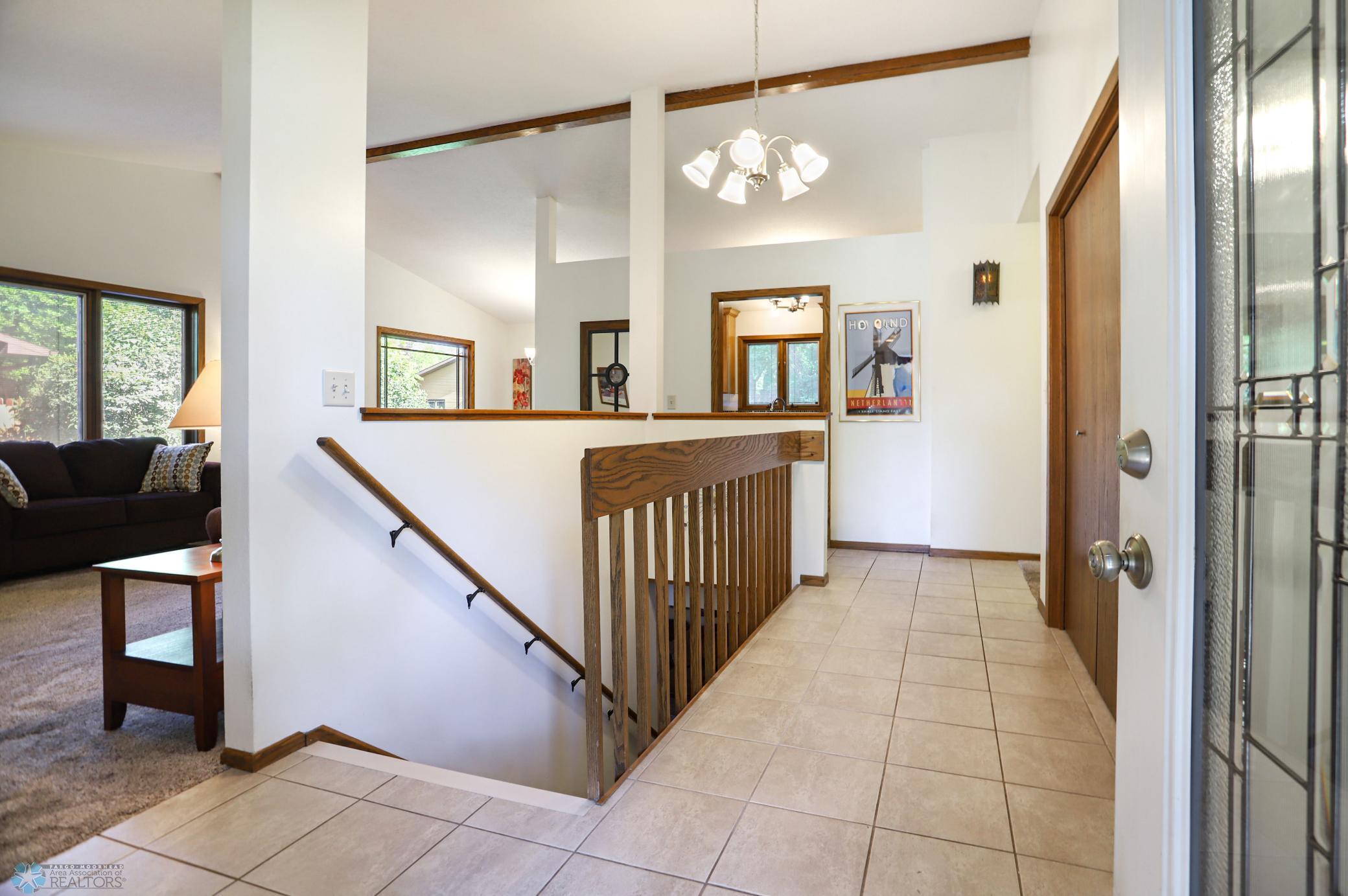 Fargo, North Dakota 58103, United States, 3 Bedrooms Bedrooms, ,3 BathroomsBathrooms,Residential,Pending,51838