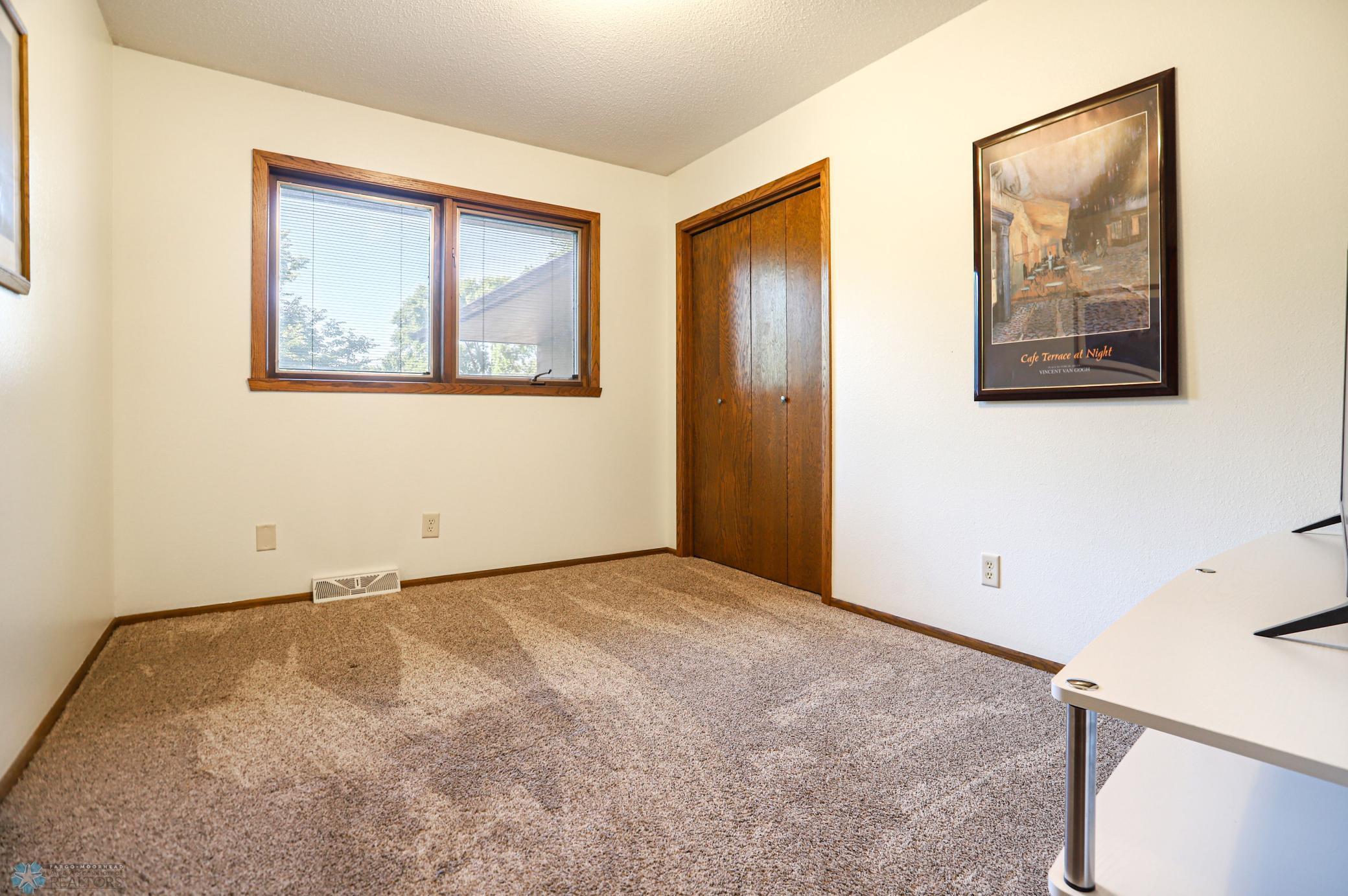 Fargo, North Dakota 58103, United States, 3 Bedrooms Bedrooms, ,3 BathroomsBathrooms,Residential,Pending,51838