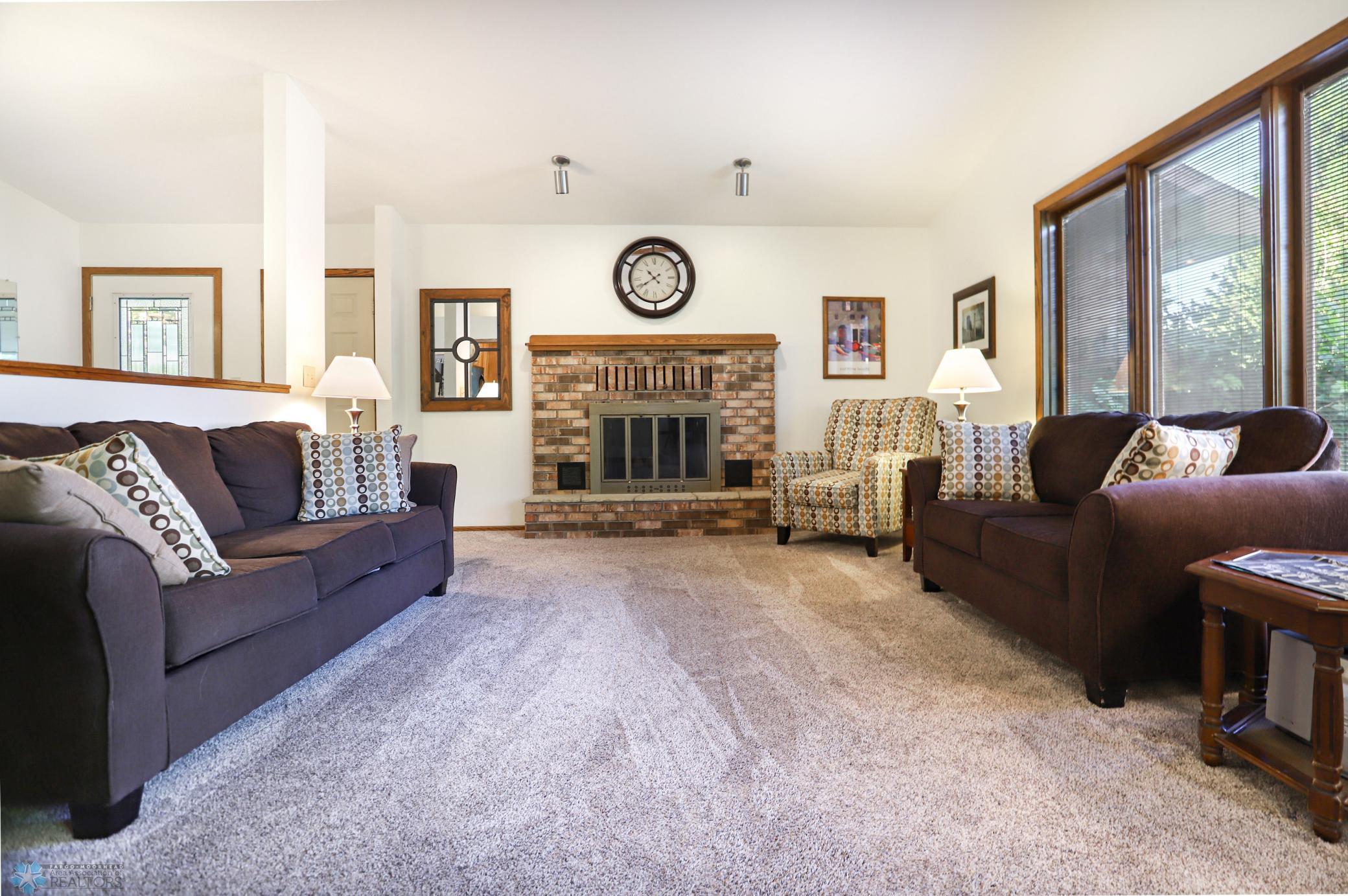 Fargo, North Dakota 58103, United States, 3 Bedrooms Bedrooms, ,3 BathroomsBathrooms,Residential,Pending,51838