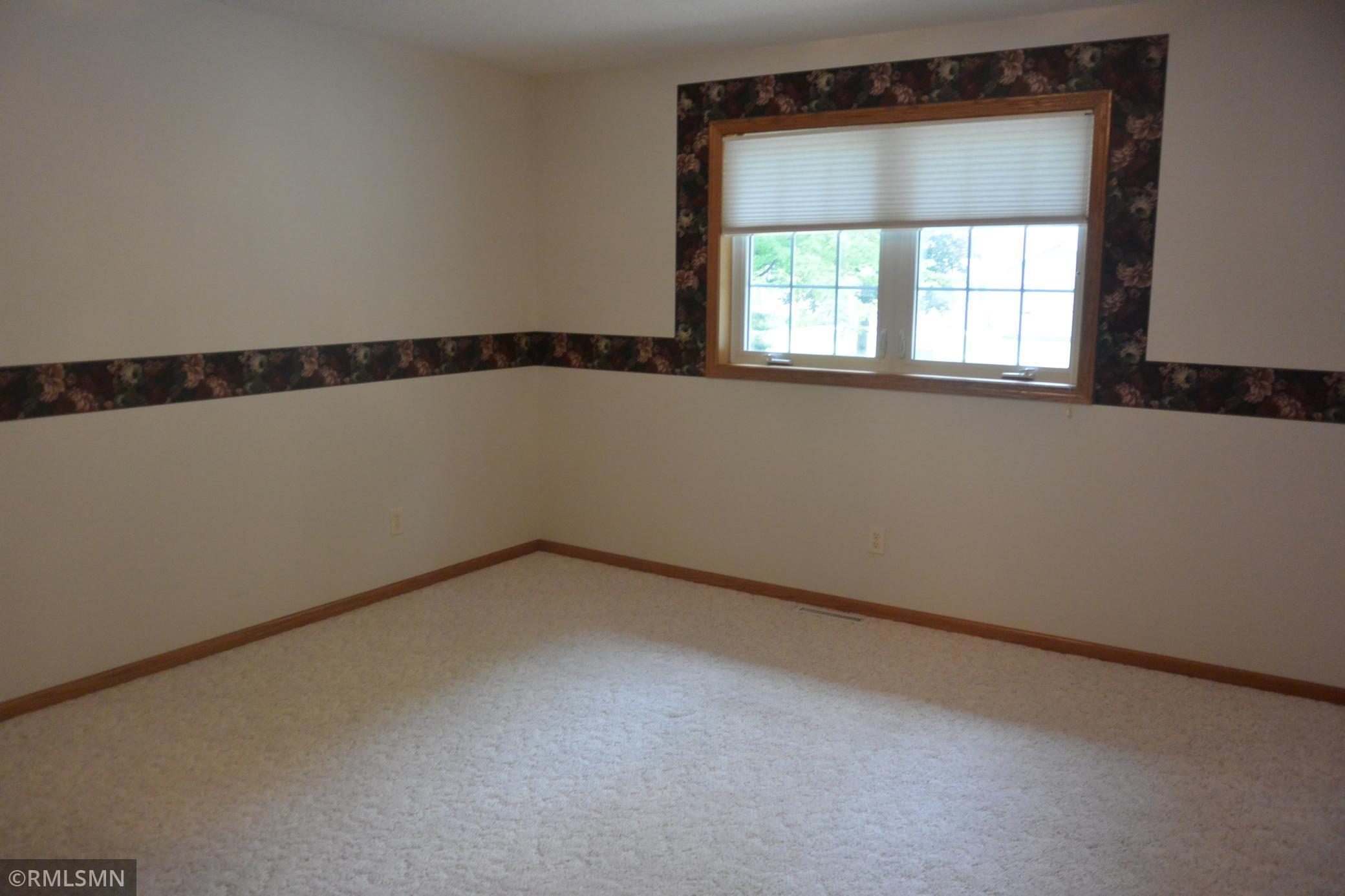 1607 Mcleod Avenue, Glencoe, Minnesota image 24