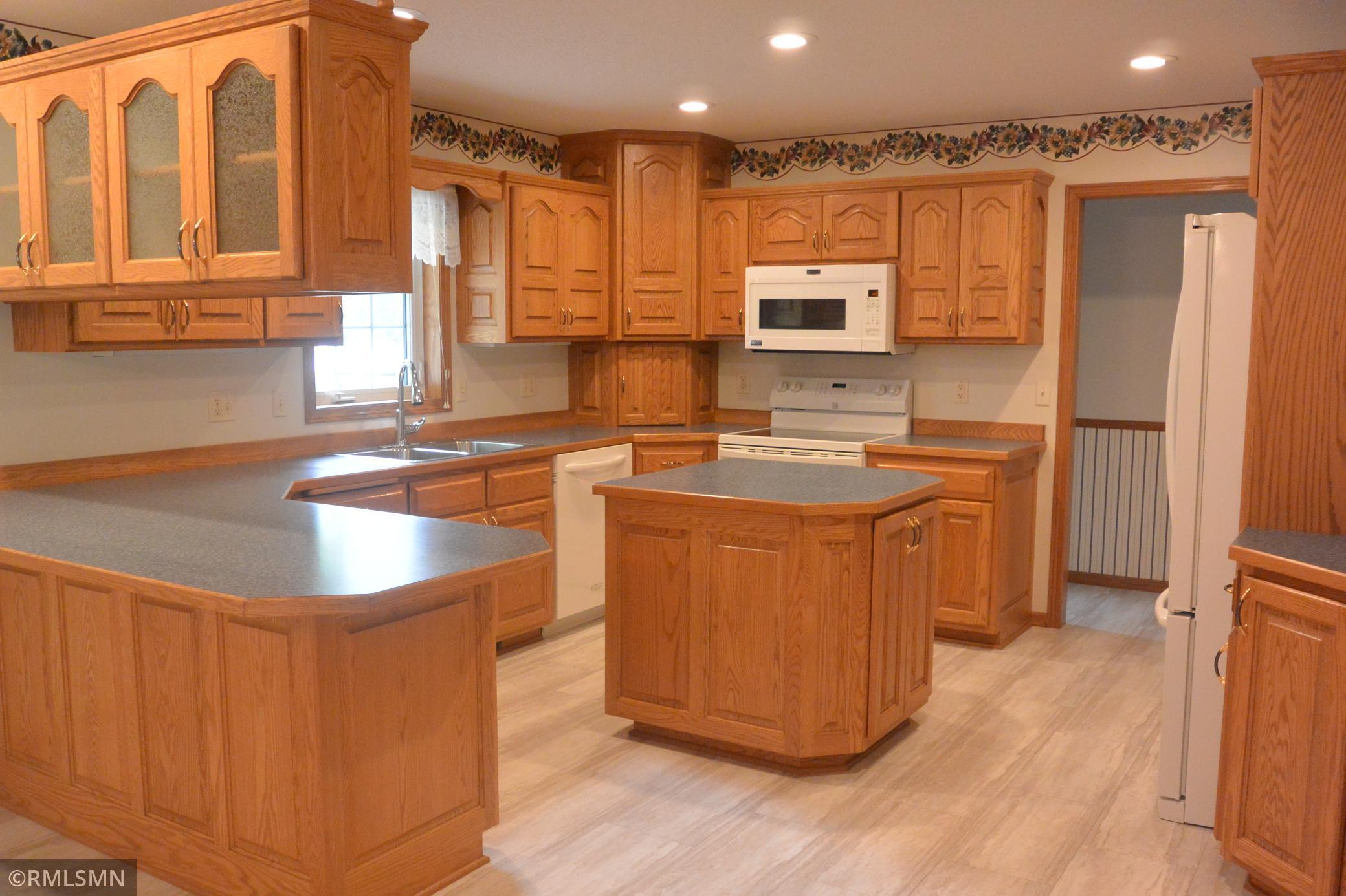 1607 Mcleod Avenue, Glencoe, Minnesota image 7
