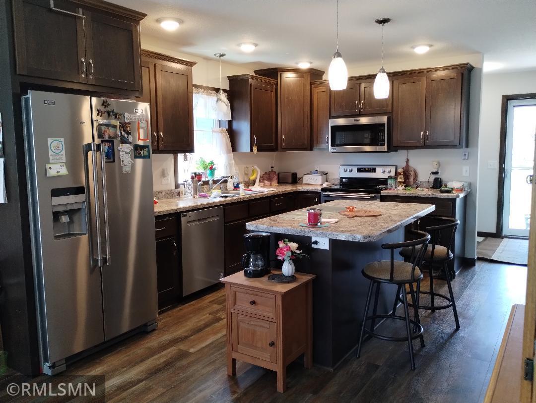 1006 Pleasant View Court, Isanti, Minnesota image 6