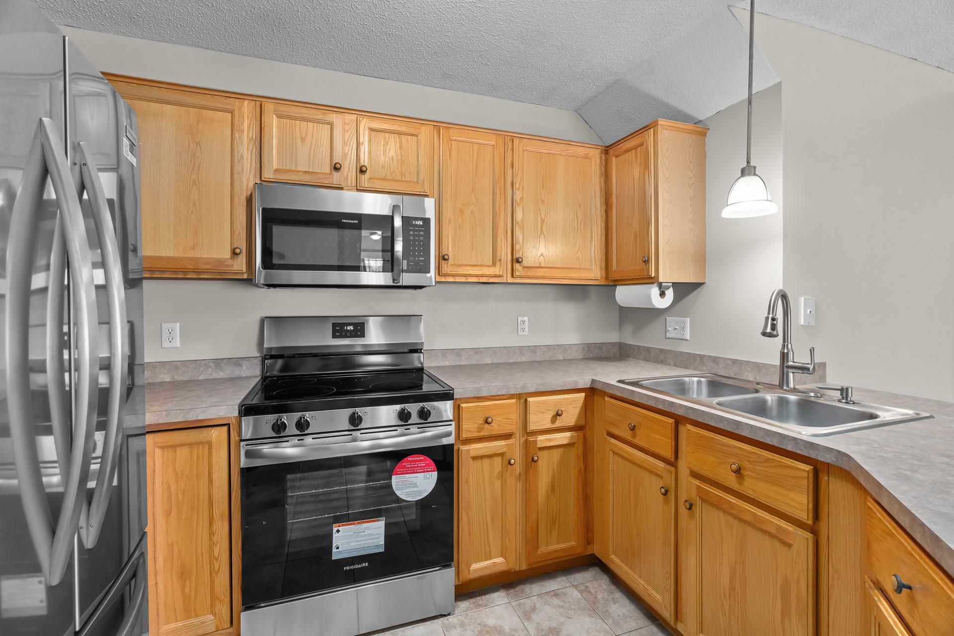 8671 Quarry Ridge Lane #I, Saint Paul, Minnesota image 11