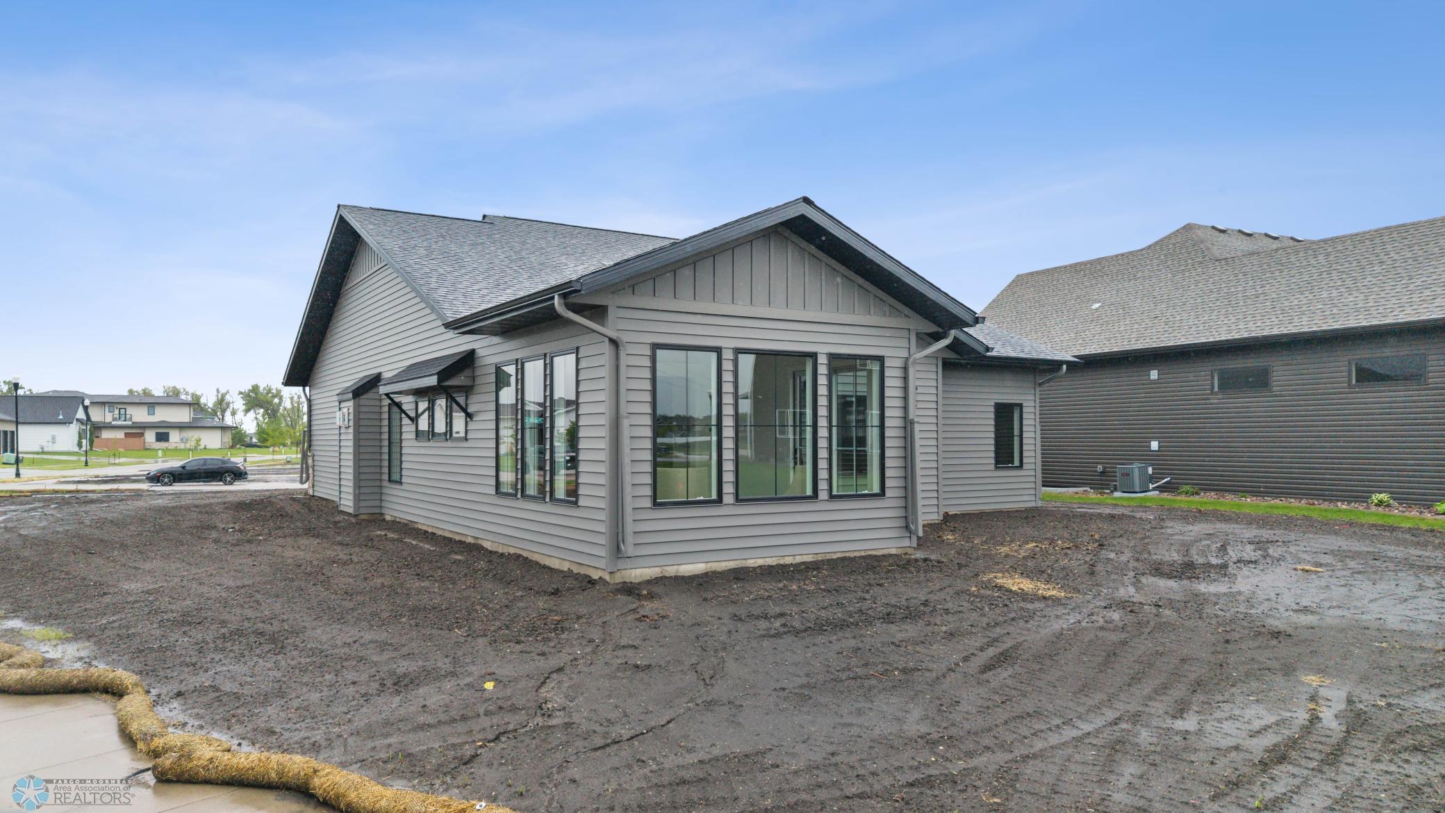 6090 Prairie Grove Court, Fargo, North Dakota image 39