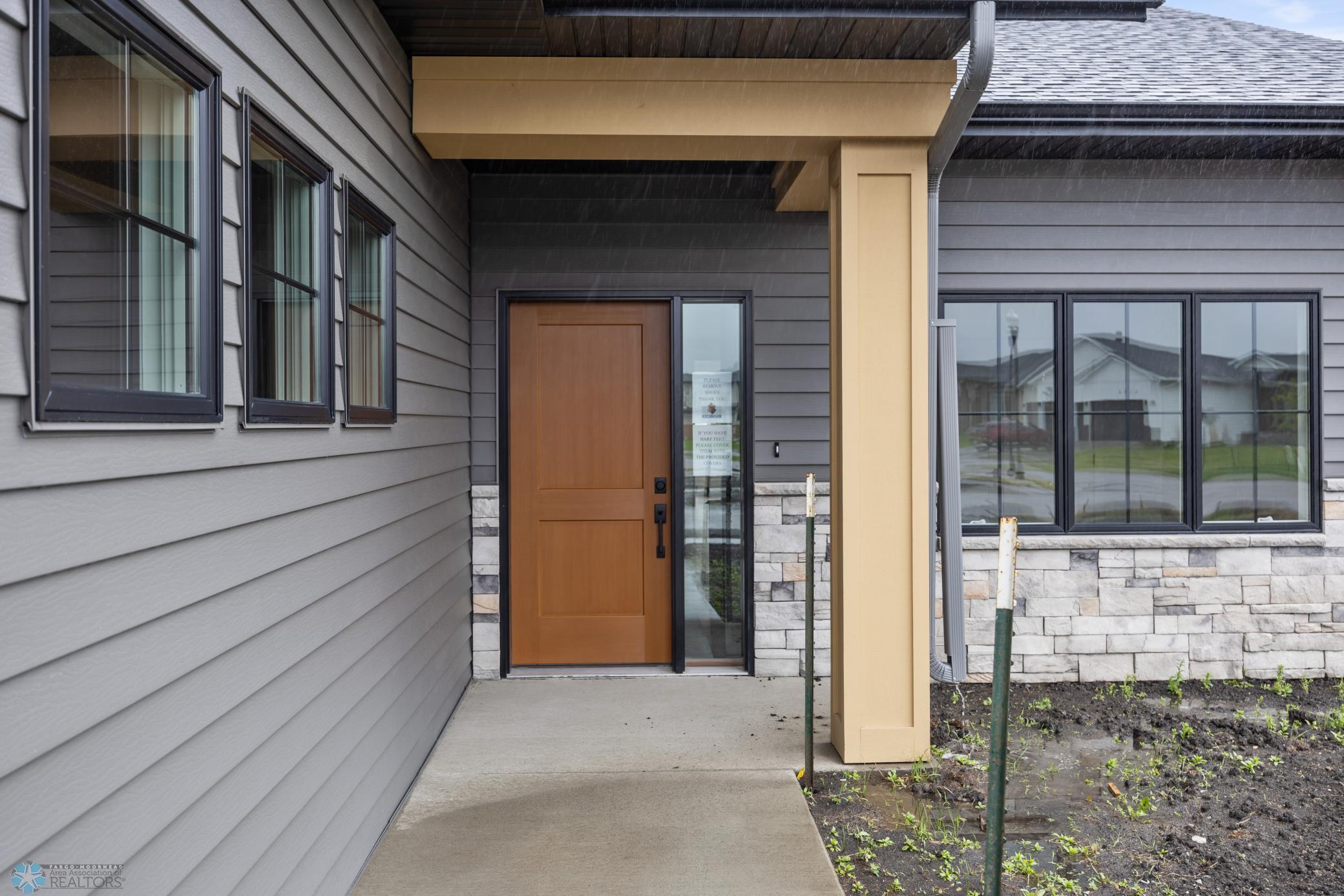 6090 Prairie Grove Court, Fargo, North Dakota image 2