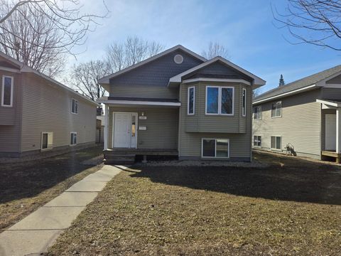 Homes For Sale - 1081 26th Avenue<br/> Hennepin County, Minneapolis, MN 55414