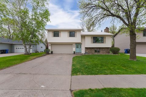Homes For Sale - 1914 23rd Street<br/> Cass County, Fargo, ND 58103