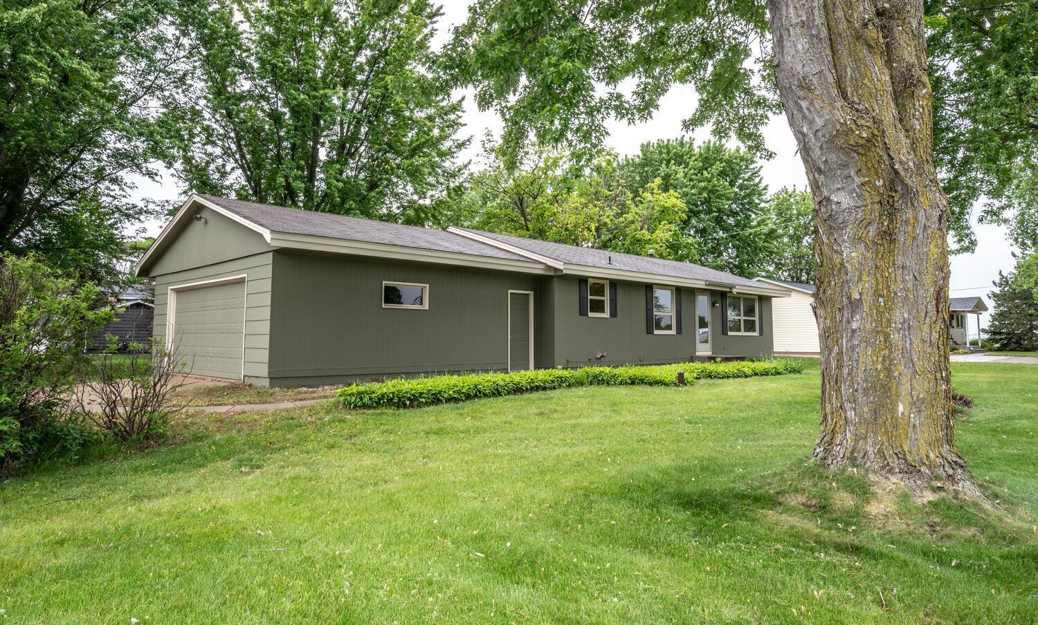 4400 200th Street, Farmington, Minnesota image 32