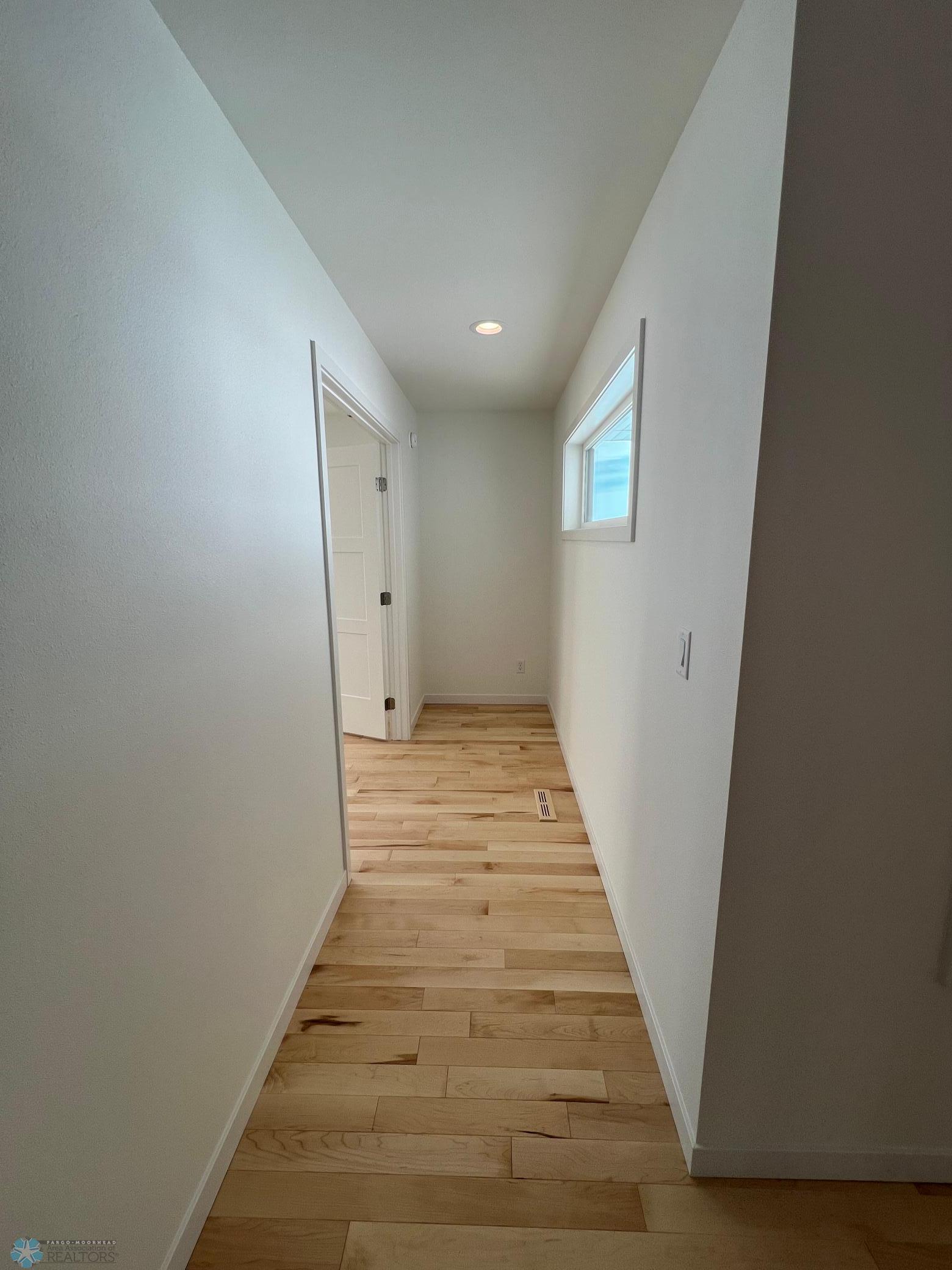 Horace, North Dakota 58047, United States, 5 Bedrooms Bedrooms, ,3 BathroomsBathrooms,Residential,Pending,26078