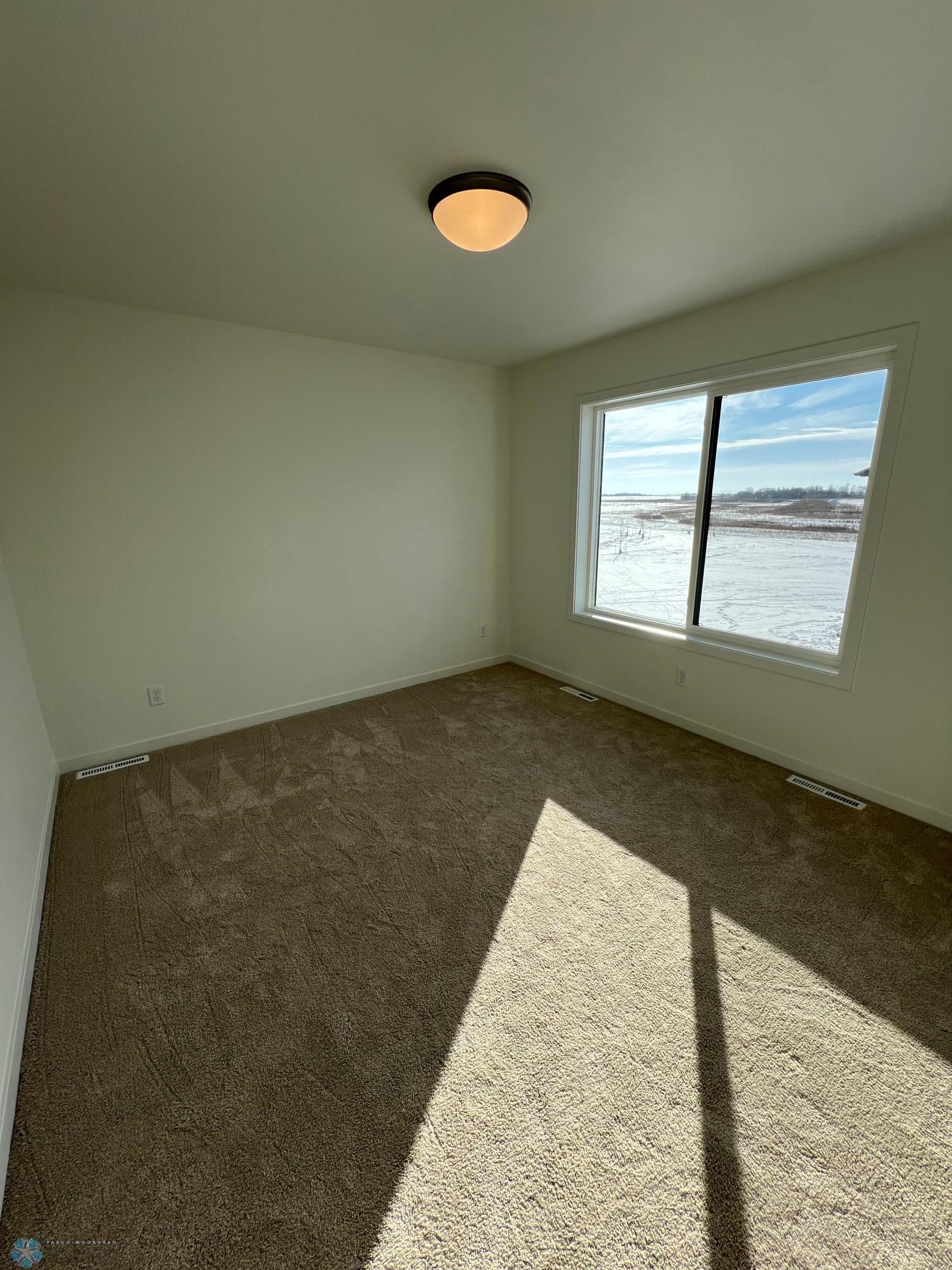 Horace, North Dakota 58047, United States, 5 Bedrooms Bedrooms, ,3 BathroomsBathrooms,Residential,Pending,26078