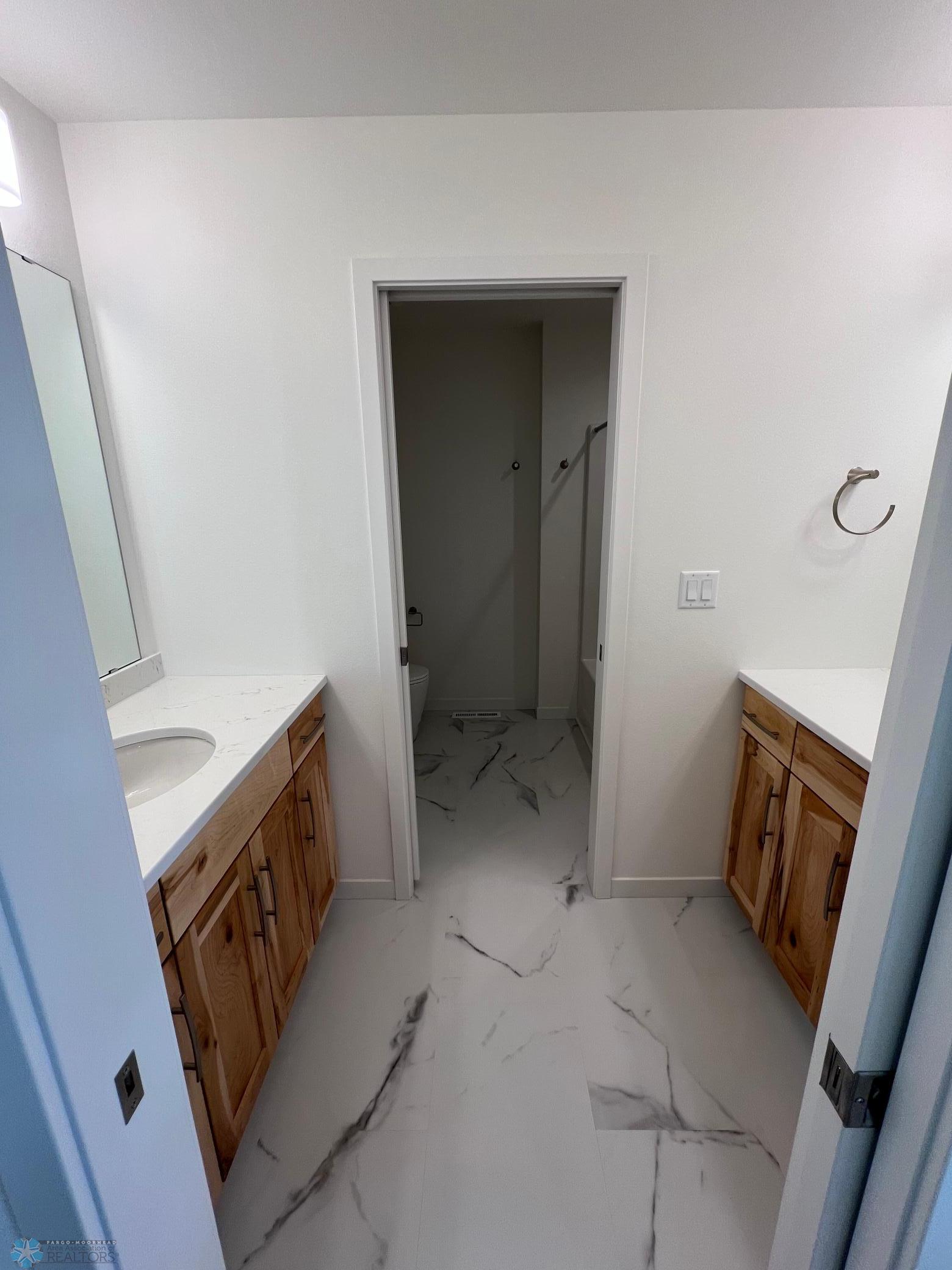 Horace, North Dakota 58047, United States, 5 Bedrooms Bedrooms, ,3 BathroomsBathrooms,Residential,Pending,26078