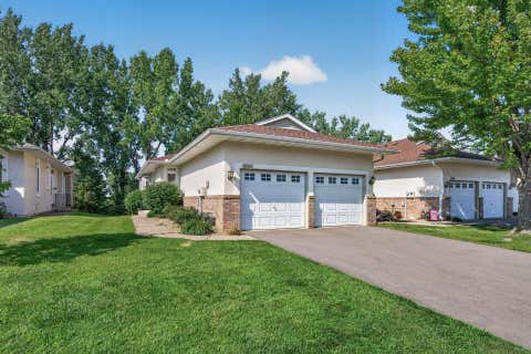 Townhouse For Sale - 8808 Preserve Trail<br/> Savage, MN 55378