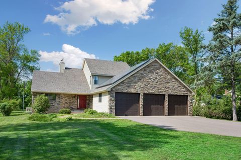 Homes For Sale - 13640 Riverview Drive<br/> Elk River, MN 55330