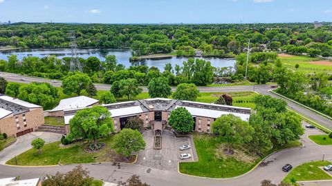 Condo For Sale - 2680 Oxford Street<br/> Ramsey County, Roseville, MN 55113