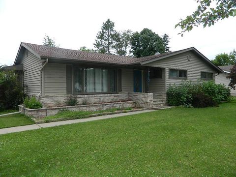 Homes For Sale - 817 Mcpherson Street<br/> Koochiching County, Littlefork, MN 56653