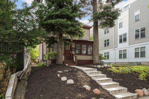 Homes For Sale - 2445 Lyndale Avenue<br/> Minneapolis, MN 55405