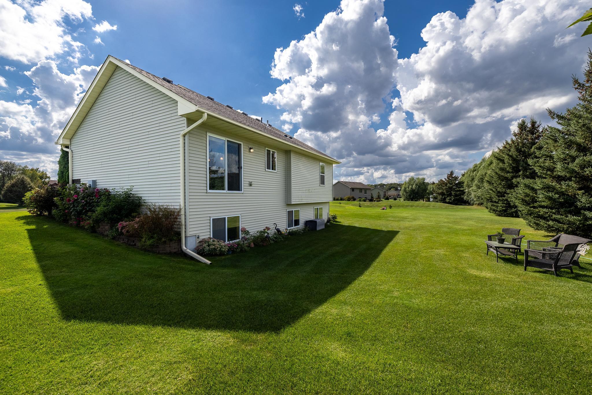 3555 170th Lane, Ham Lake, Minnesota image 26