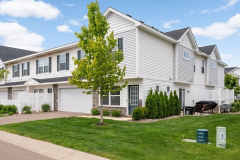 Townhouse For Sale - 1227 Lower 143rd Street<br/> Rosemount, MN 55068