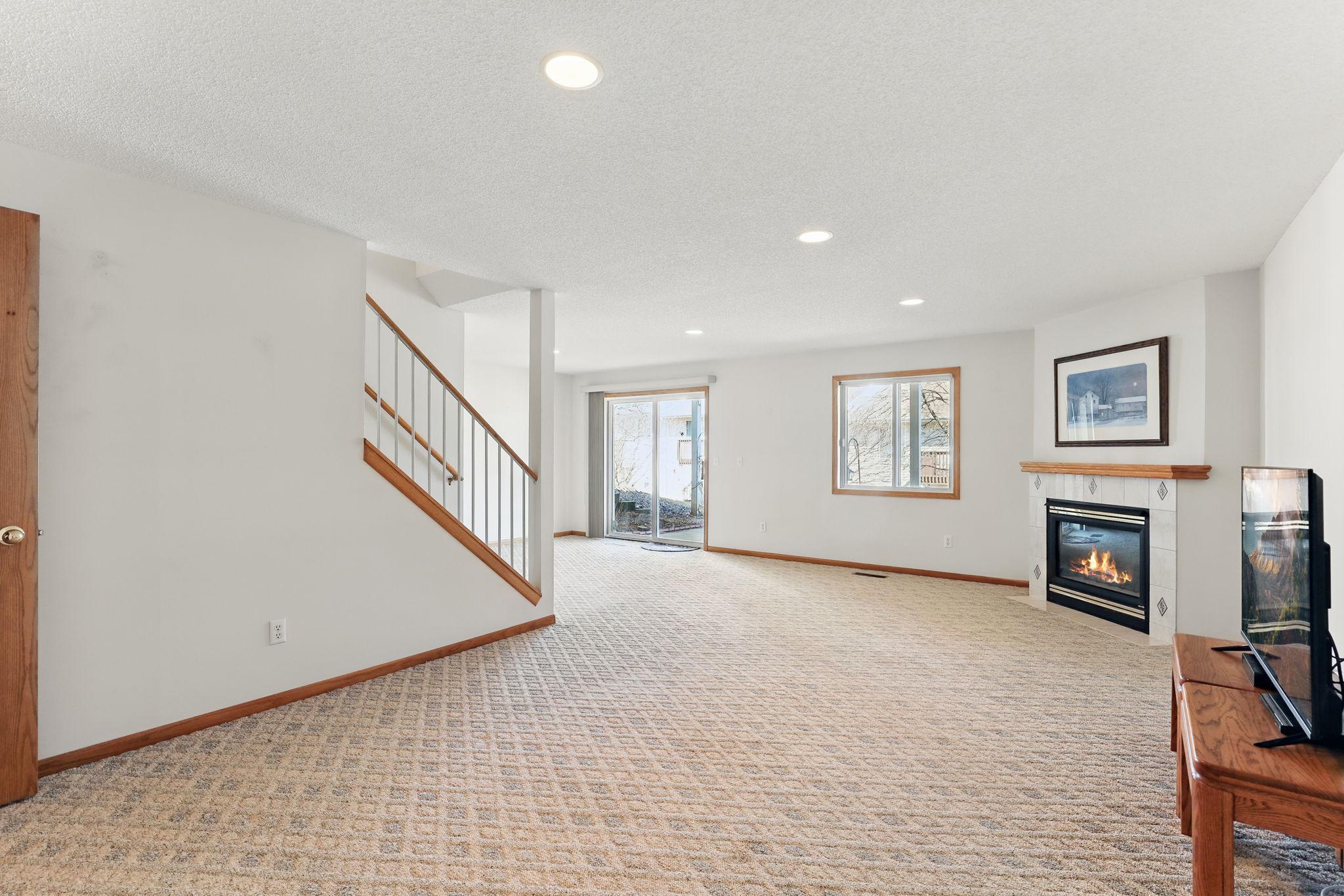 12879 Glen Way, Saint Paul, Minnesota image 25