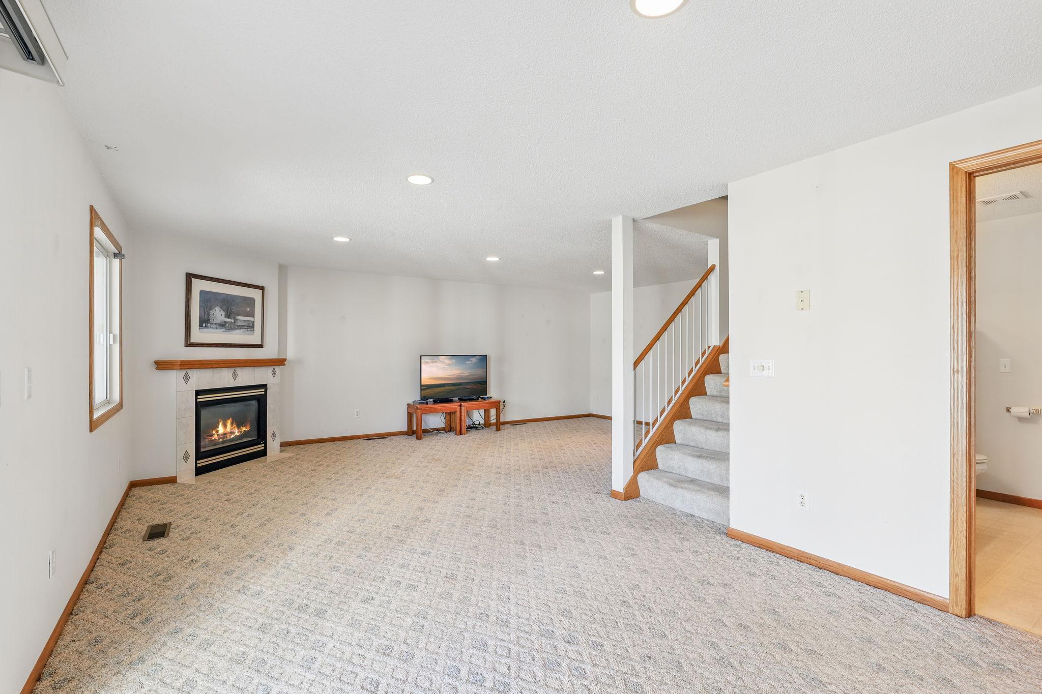 12879 Glen Way, Saint Paul, Minnesota image 26