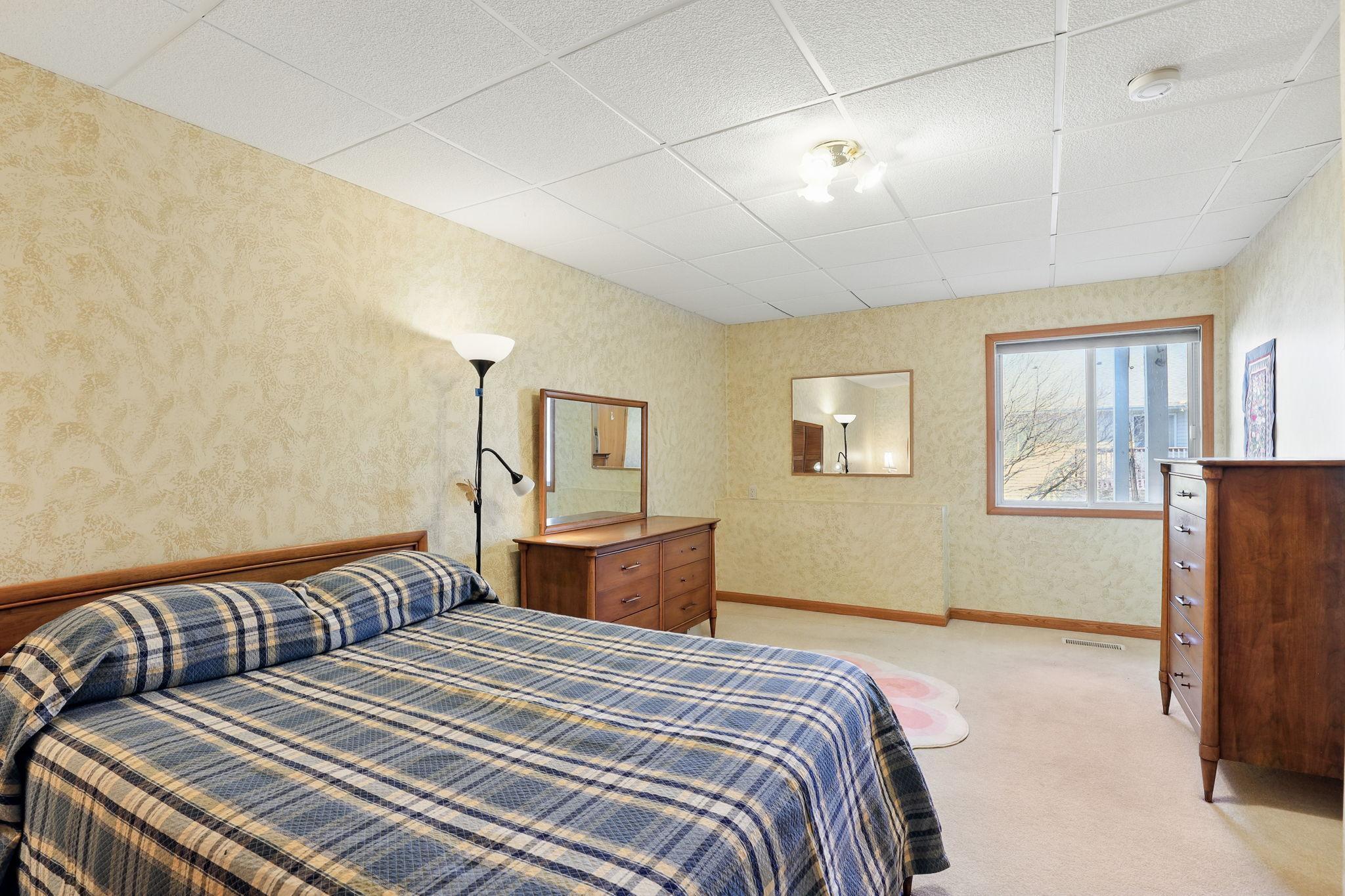 12879 Glen Way, Saint Paul, Minnesota image 29